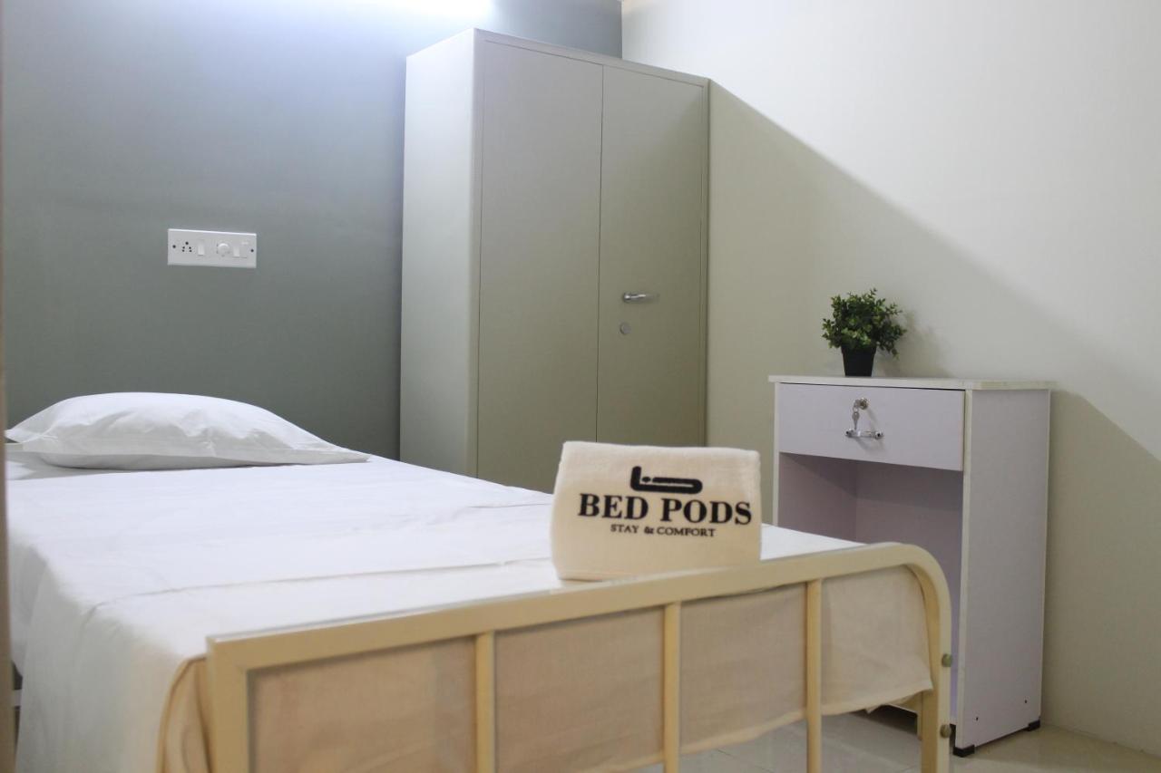 Хостел Bed Pods Thiruvananthapuram Екстер'єр фото